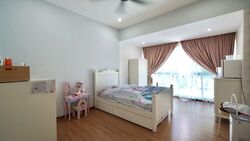 Tai Hwan Garden (D19), Terrace #566498751